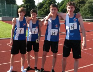 U17 4x400m relay team